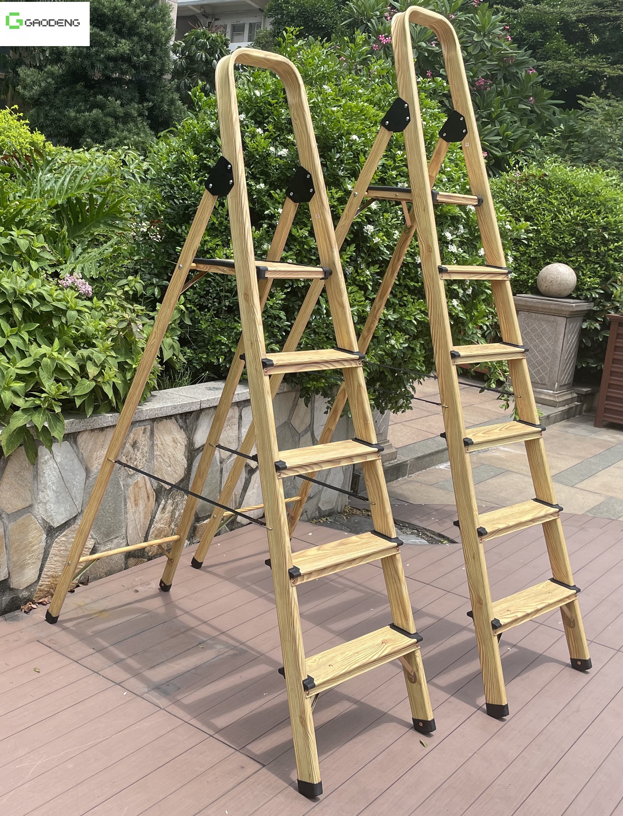 China Wooden 5 Step Aluminium Ladder 1.4mm PVC Plastic Foot Mats wholesale