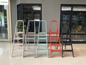 China Multiple Colors Red 4 Steps  Aluminum Folding Ladder Using Hight 87 cm Max Load 150KG wholesale