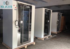 China Microprocessor Controller Cleanroom Air Shower With One Piece Glass Door wholesale