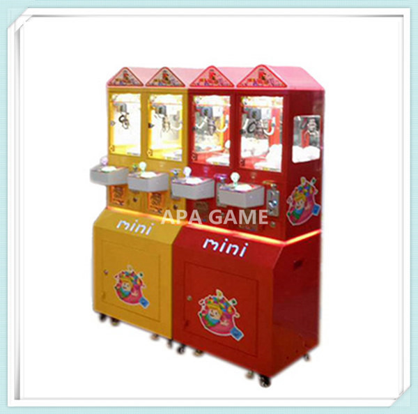 China 2P FEC Game Center Candy Mini Toy Claw Crane Vending Prize Out Arcade Game Machine wholesale
