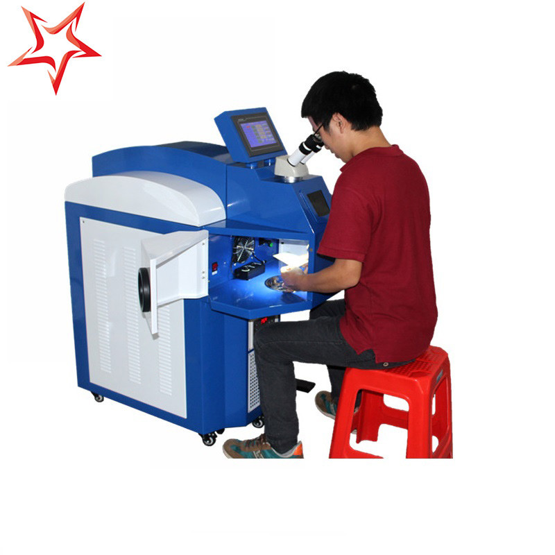 China Small Deformation Jewelry Laser Welding Machine Ergonomic 400 W Laser Power wholesale