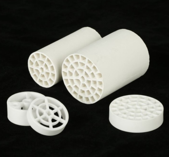 China White Mullite Ceramics Honeycomb Ceramic Filter Waste Treatment Corrosion Resistance wholesale