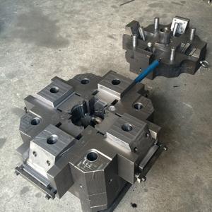 China High Precision Low Pressure Aluminum Die Casting Mold Auto Parts wholesale