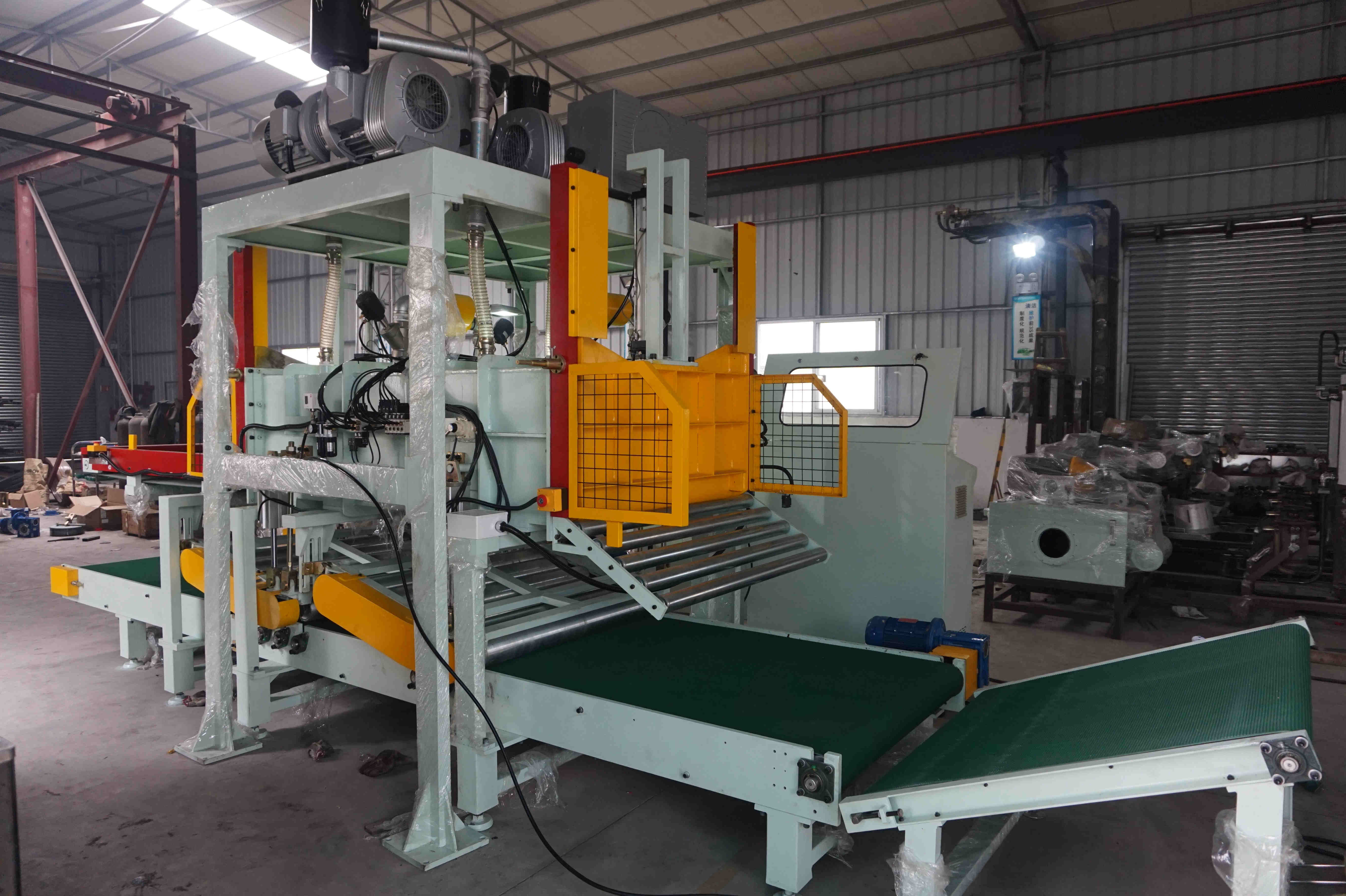 China 5kg To 25kg Open Mouth Weighing Bagging Machine For Rubber Antioxidant wholesale