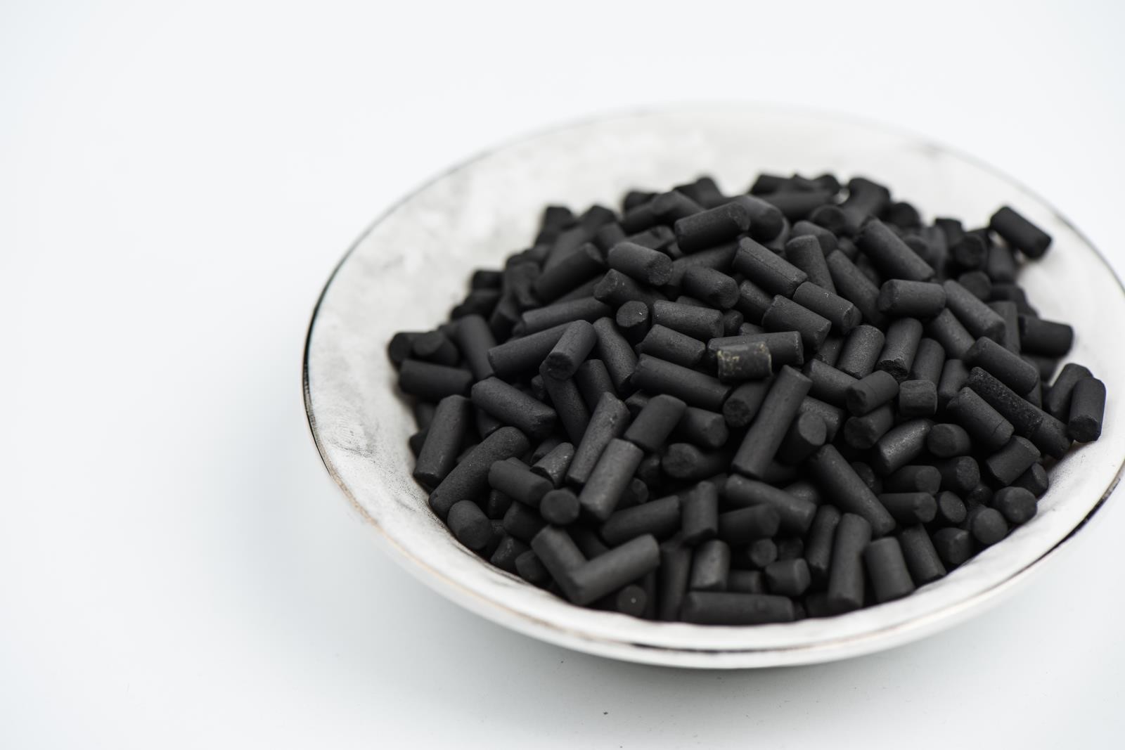 China 3.0/4.0mm Cuo 6.25% Granulated Carbon Apparent Density 500~660g/L High Hardness wholesale
