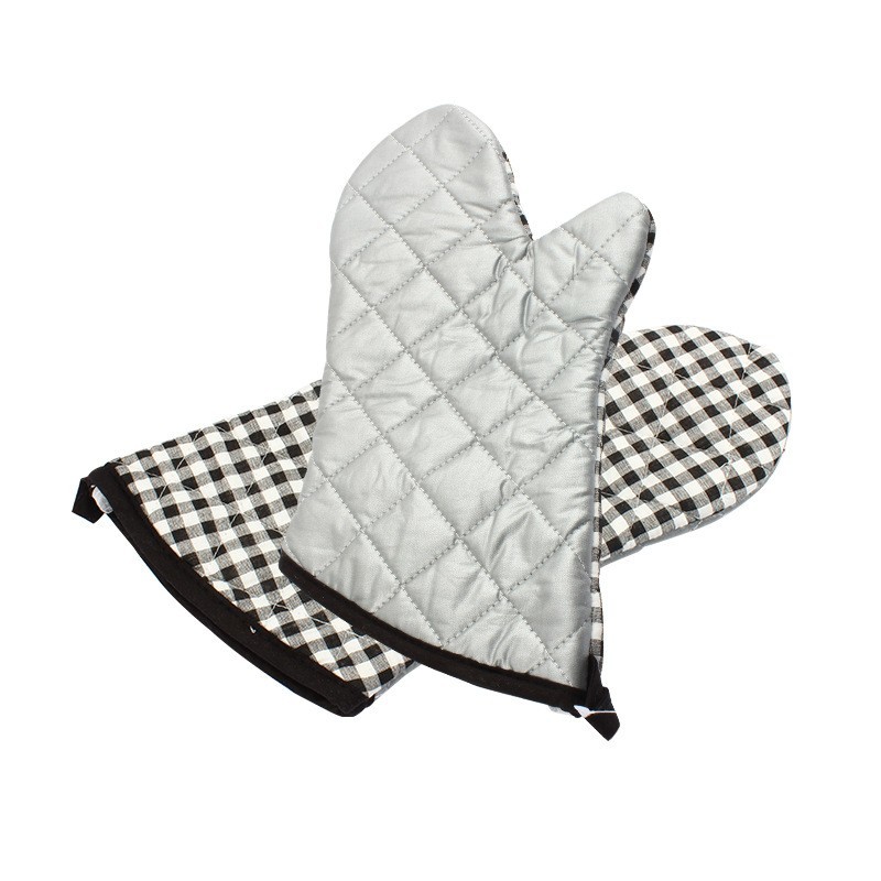 China Silver Coating Cotton Cloth Oven Gloves Double Faced Heat Resistant For Baking wholesale