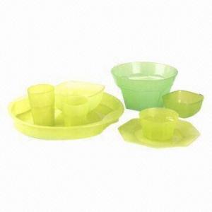 China Picnicware, Made of PP, Series for 14/20/24/26/30/53 Pieces, Available in Various Sizes/Colors wholesale