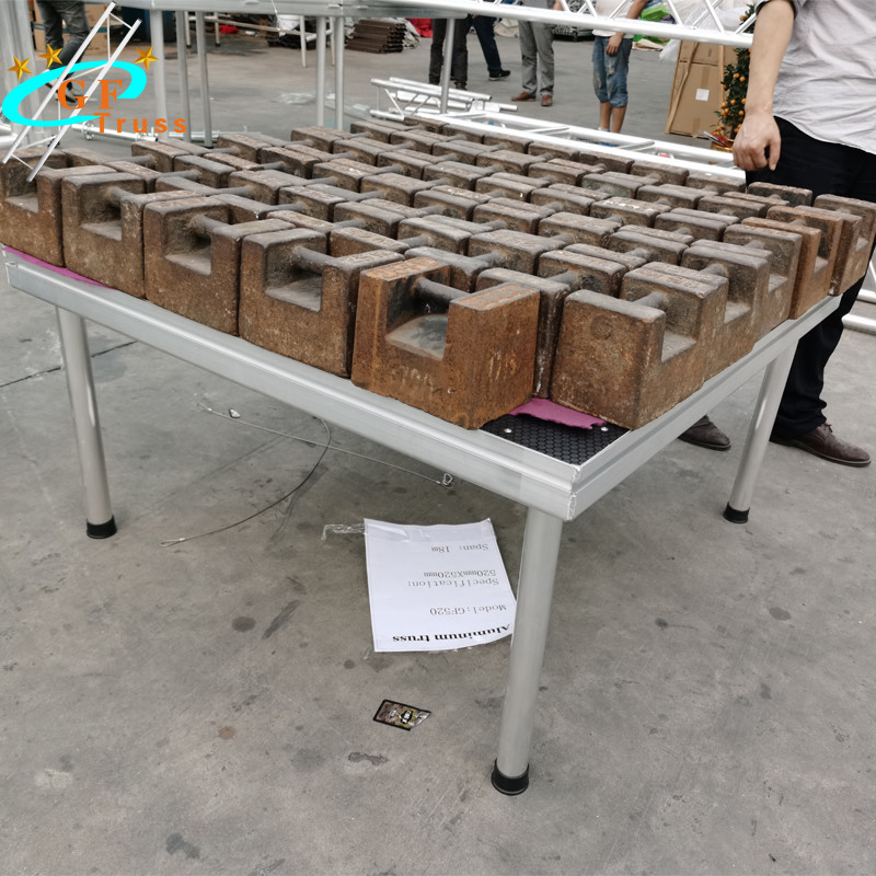 China Non Slip 6061-T6 1.22M*1.22M Mobile Aluminum Stage Platform wholesale