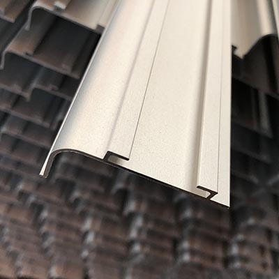 China 5.8m Length Aluminium Kitchen Profile Multi Surface Aluminium Extrusion G Shape Handle wholesale