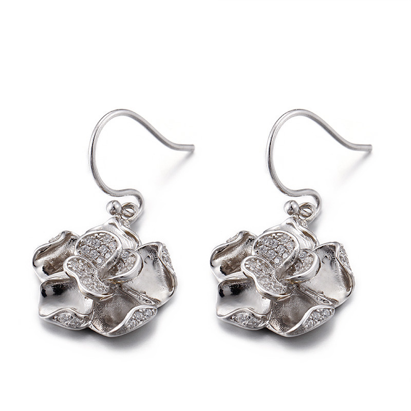 China AAA Cubic Zirconia Flower Earrings 5.41g Sterling Silver Flower Stud Earrings wholesale