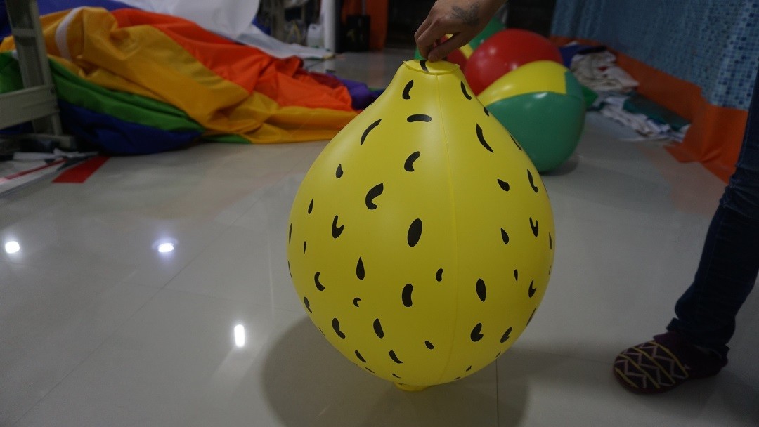 China Durable Yellow 90cm Lemon Shaped Balloons With Digital Printing wholesale