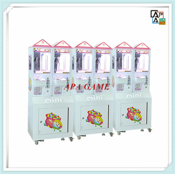 China Candy Plush Toy Claw Crane Multi Players Mini Arcade Amusement Game Machine For Children And Kids wholesale