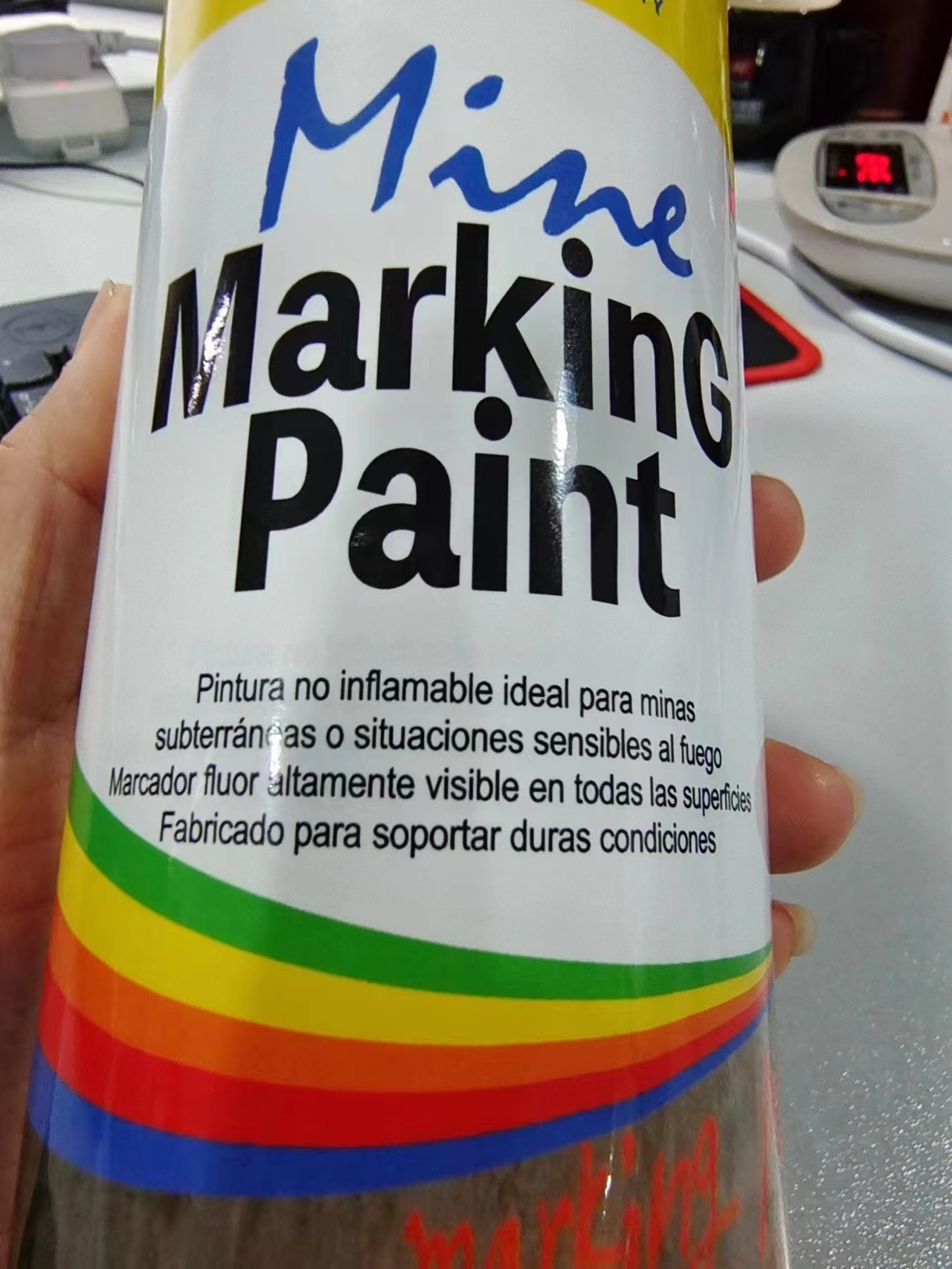 China 500ml Mine Marking Spray Paint Non Flammable Acrylic Raw Material wholesale