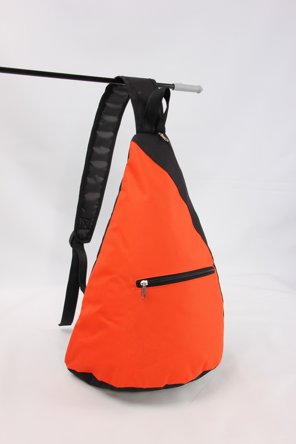 China Promotion Triangle Sling Backpack With Two Zippers-HAB13560 wholesale