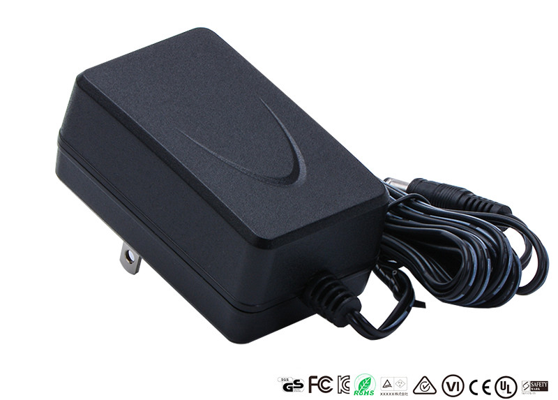 China 12V 1.5A 12 Volt Universal Power Adapter AC To DC Power Supply With CE FCC UL ROHS wholesale