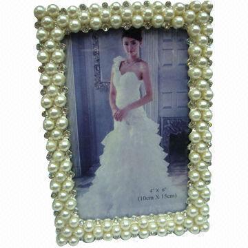 China Metal Photo Frame with Shinny Rhinestone and Fake Pearl, Picture Image Silver Frame for Wedding Gift wholesale