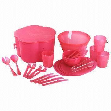 China 26 or 30 Pieces Picnicware Set, Made of PP, Available in Various Sizes and Colors wholesale