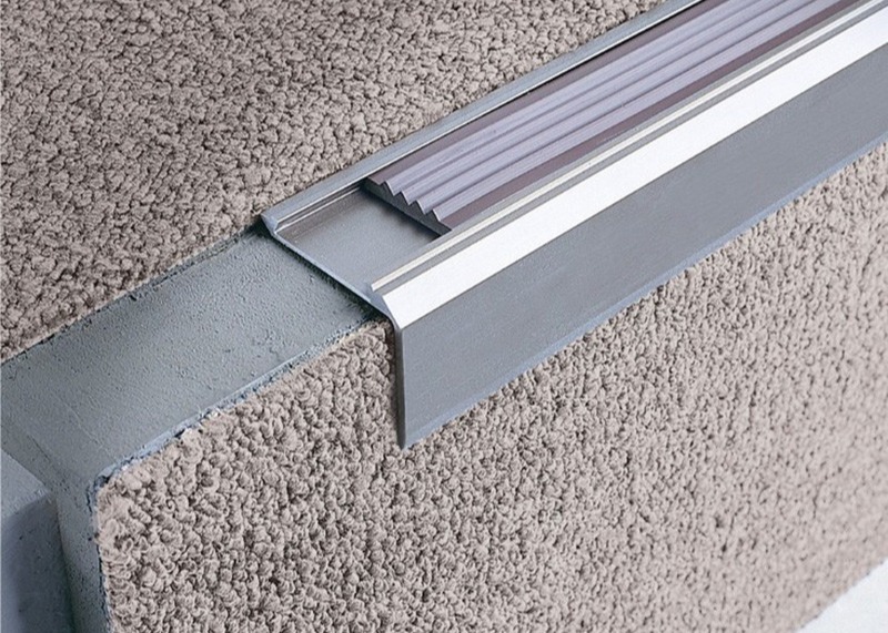 China Grace Surface Aluminum Carpet Trim Aluminium Stair Carpet Edge Strips wholesale