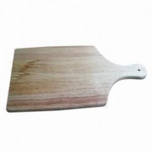 China Wooden Cutting Board, Made of Rubber Wood with Mineral Oil Finish, Available in Various Sizes wholesale