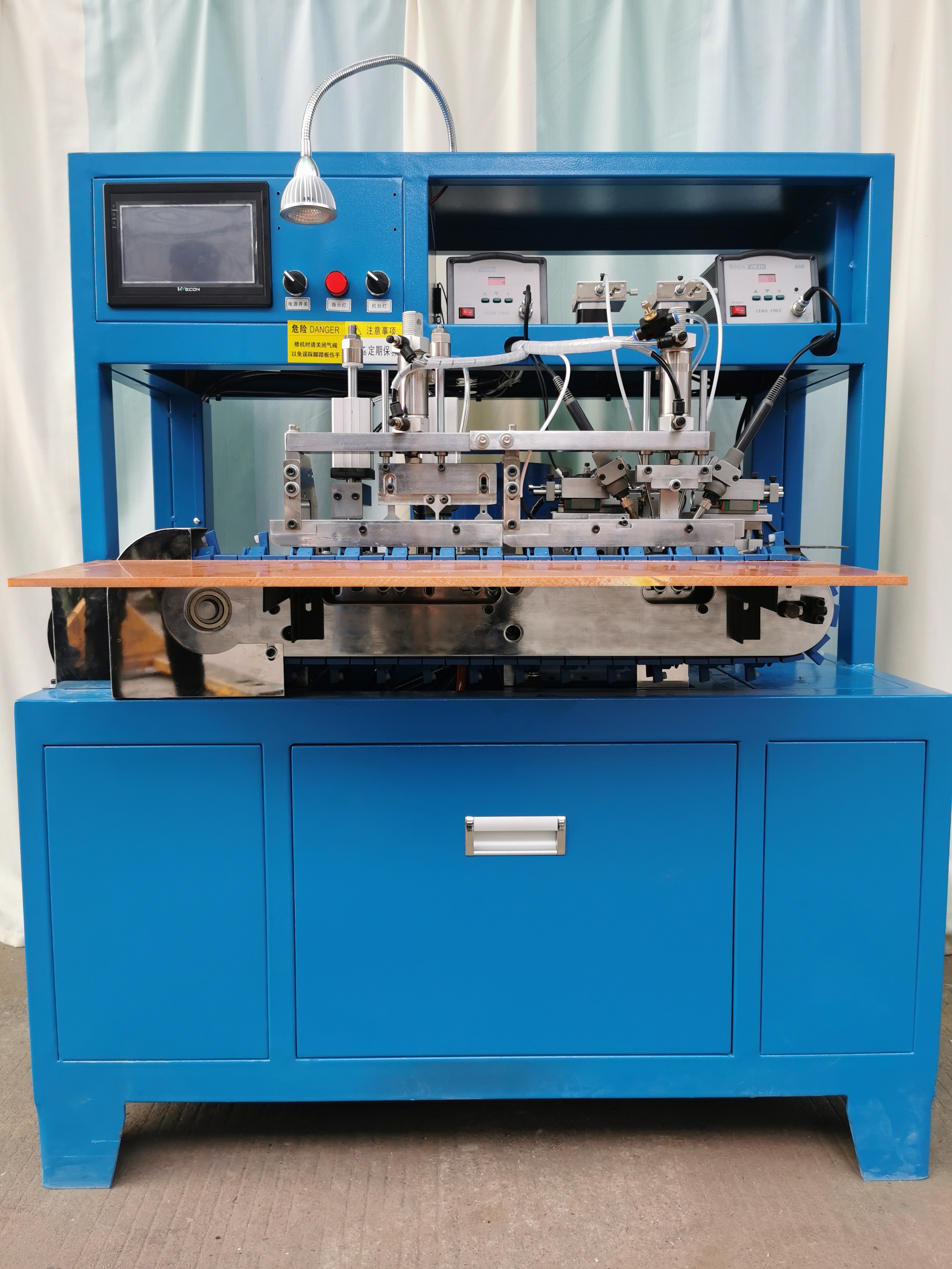 China Height 0.7-1.5mm Automatic Soldering Machine 90 Degree DC Connector Welding Machine wholesale