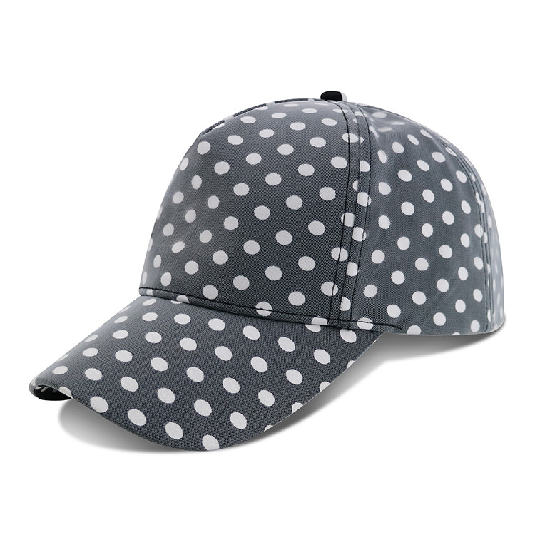 China Curved Brim Baseball Cap / Youth Fitted Baseball Hats With Plain Black White Dot Printed wholesale
