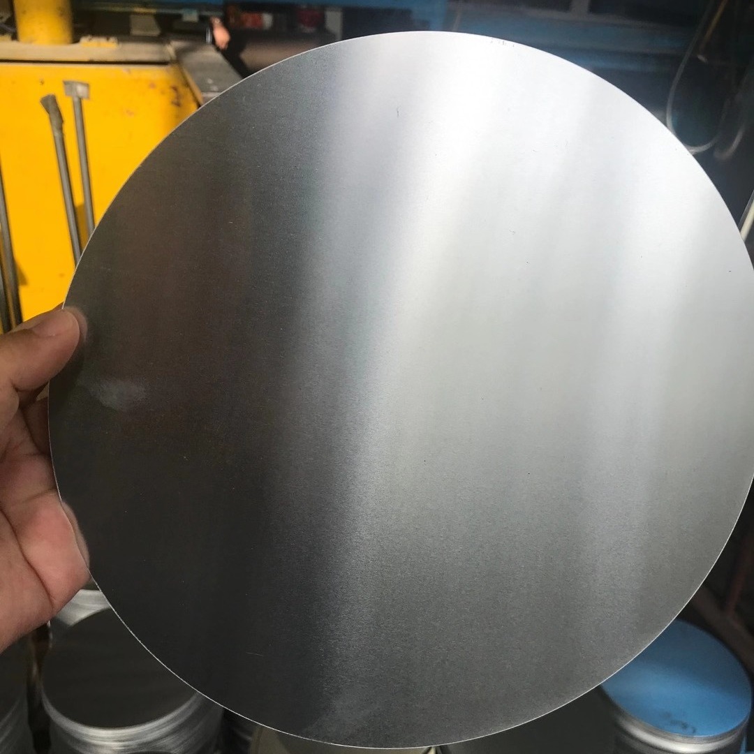 China Alloy 1060 Deep Drawn Aluminum Round Circle Plain For Industrial Lighting wholesale