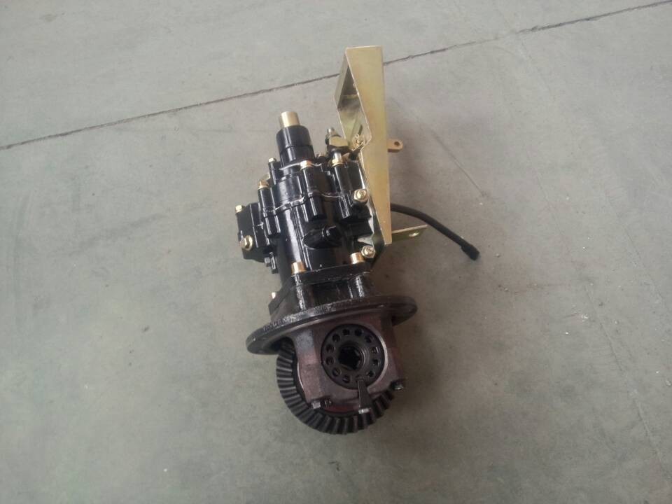 Anti Rust Off Road Gearbox , Tricycle / UTV / ATV Forward Reverse Gearbox