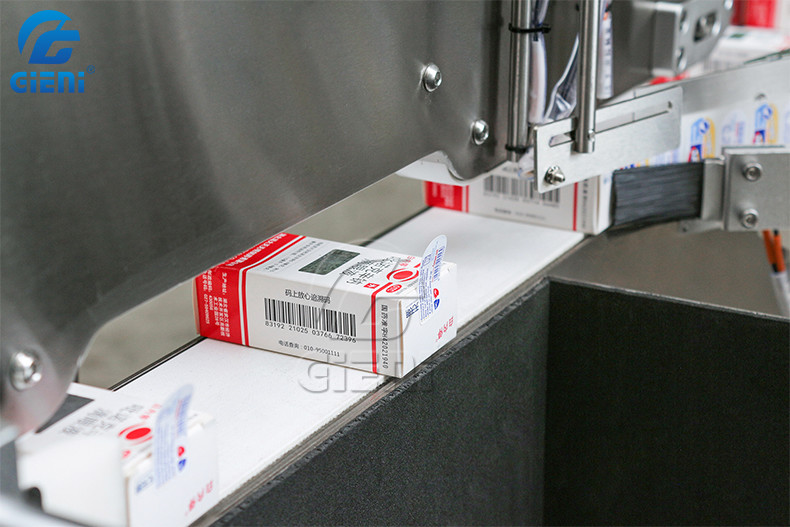 Double Sides 120/Min Cosmetic Corner Labeling Machine