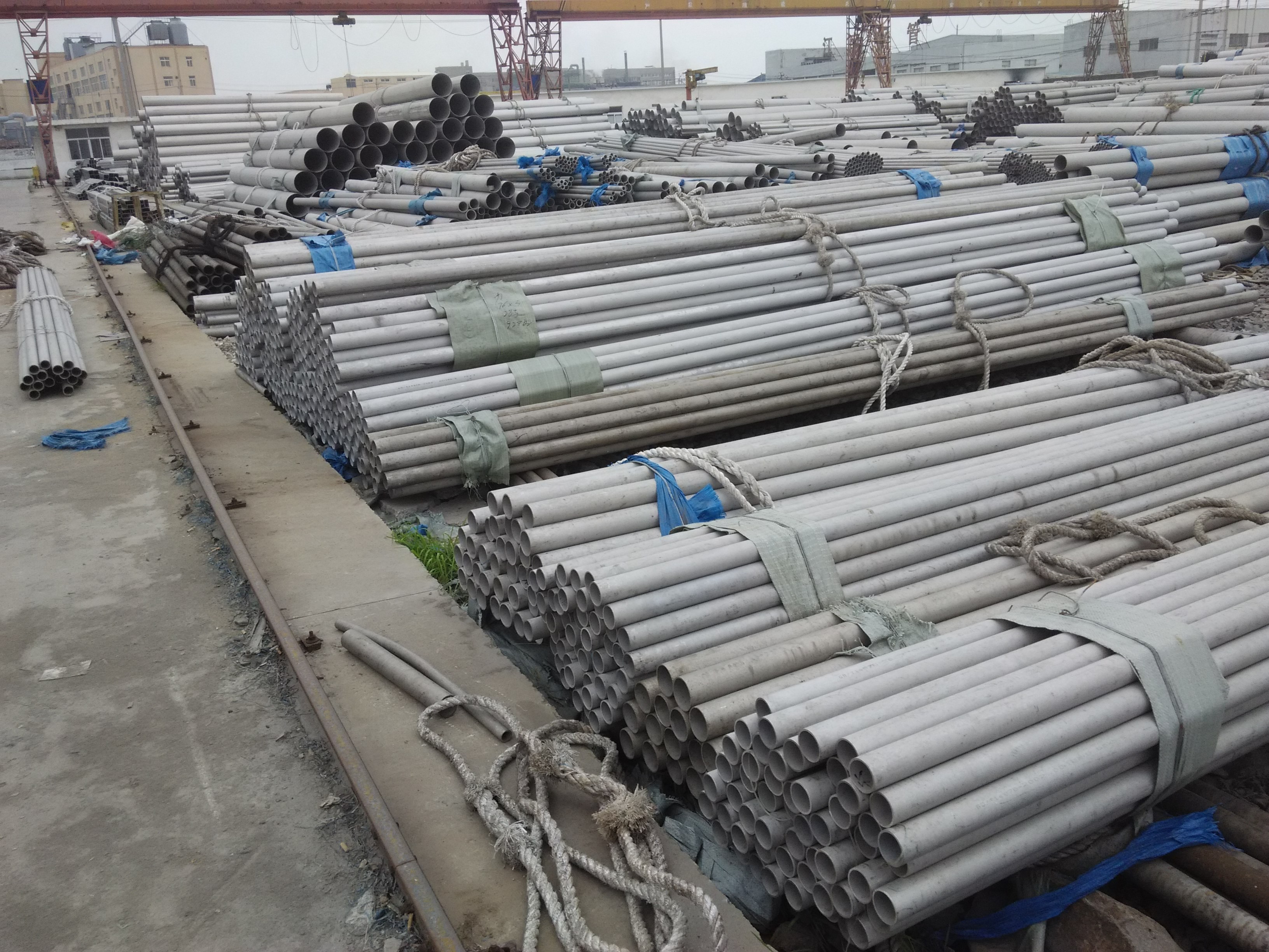 304 1.4301 Stainless Steel Seamless Tube Weldable Pipes And Fittings