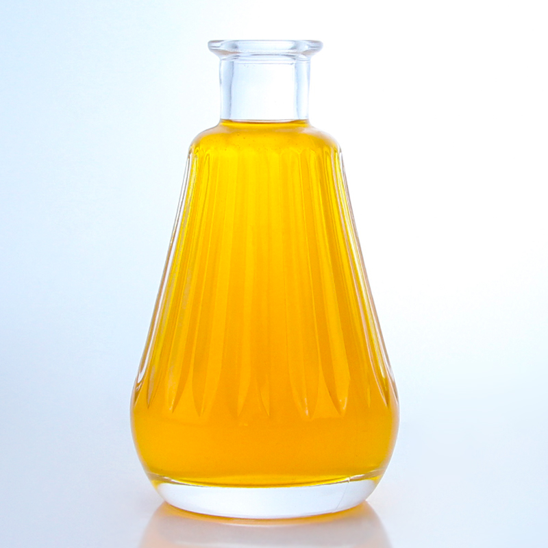 Round Glass Bottle with Cork Cap and Customized Logo for Rum Vodka Whisky Tequila Gin