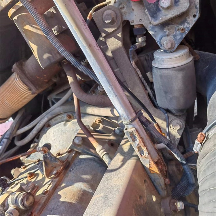 FAW Used Tractor Truck 6x4 Truck Head With Manual Transmission And Good Condition