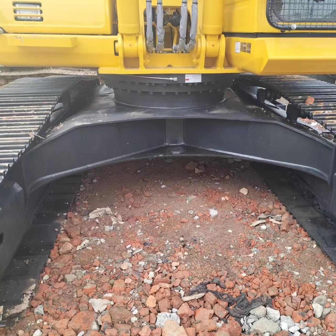 Secondhand Komatsu Diggerr PC220-8 Used 22ton Type Medium Crawler Excavator