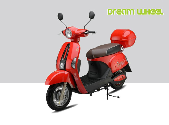 50km/H Vespa Type Electric Scooter Pedal Assisted 10 Inch Tires With Drum Brake