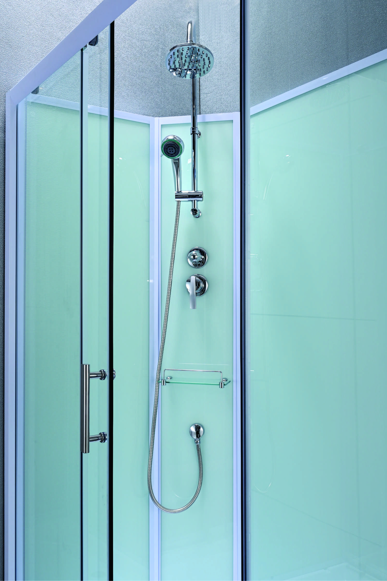 Luxurious Shower Room Tempered Glass And White Alum Profile For A High-Performance