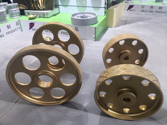 Abrasive Tool 25/30 30/35 Iron Diamond Grinding Wheel Vacuum Brazed