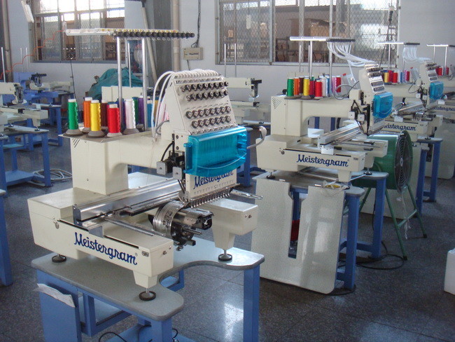 Single Head Cap Embroidery Machine With Table Small And Exquisite