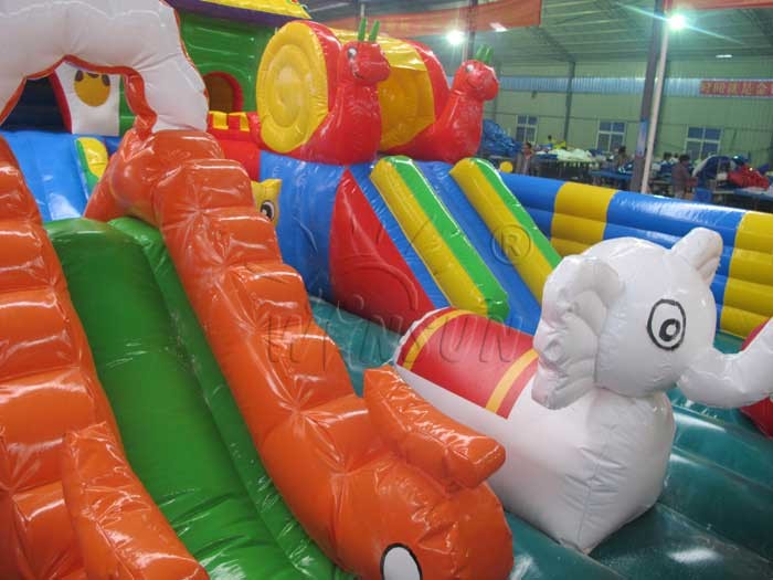 Animal Inflatable Fun City 10x6m For Amusement Park / Leisure Center