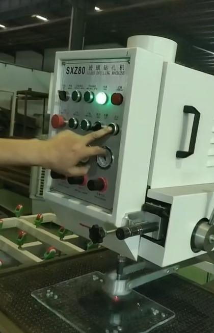 Easy to Use Efficient Fully Automatic Glass Processing Drilling Machine