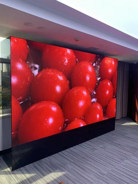 SMD1515 640000dot/M2 P1.25 Indoor Advertising LED Display