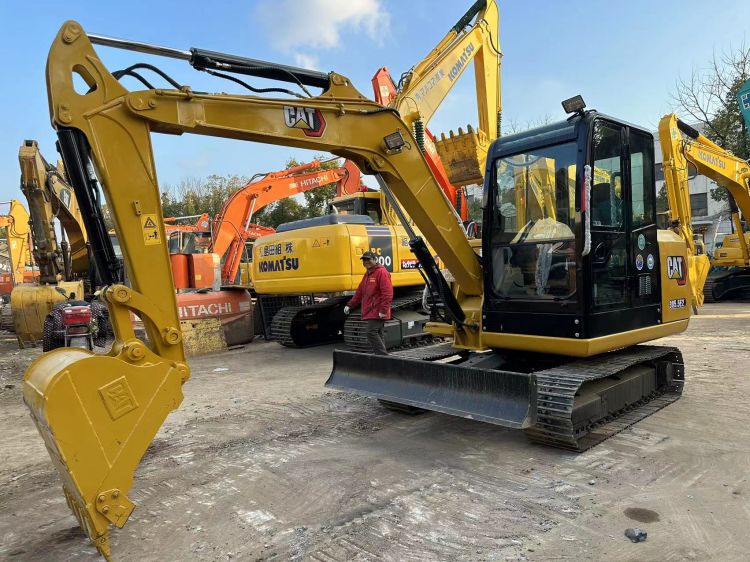 5000 KG Machine Weight Japan Original Cat 305.5e2 Excavator with 2700 Working Hours