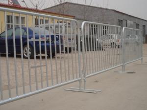 China Flat Steel Plate Design Crowd Control Barriers 1100mm x 2200mm OD 25mm x 2.0mm upright OD 19x1.2mm spacing 200mm wholesale