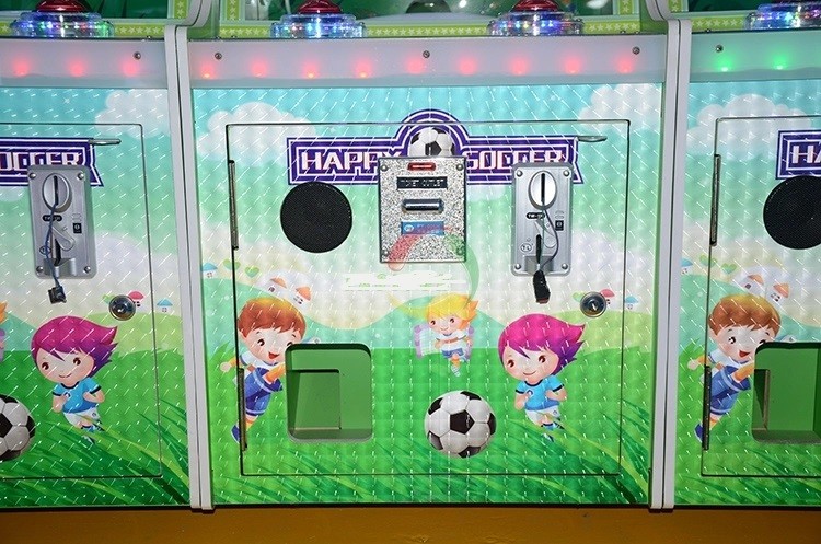 Theme Park Kiddie Ride Machines / Coin Operated Ball Shooting Happy Baby Football Soccer Game Machine