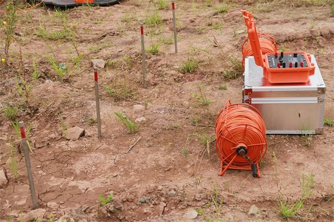Soil Resistivity Measurement Methods DC Meter 4 Wire Resistance Meter