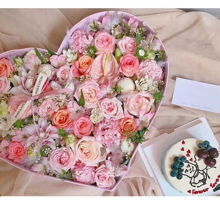 Large Colorful Preserved Rose Bouquet Shaped Hat Heart Printing Paper Gift Flower Box