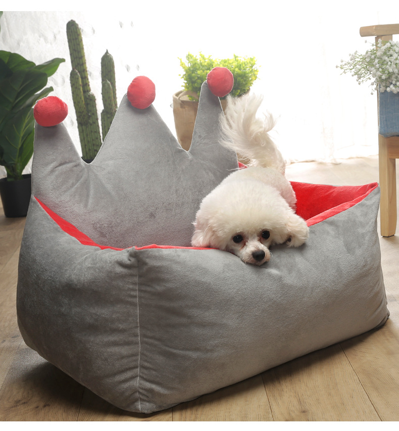 Short Plush Pink Grey Yellow Princess Dog Bed With Crown Shape