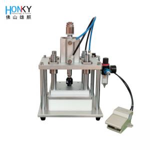 China Desktop Type 3600 BPH Automatic Capping Machine For Bottle Cap on sale