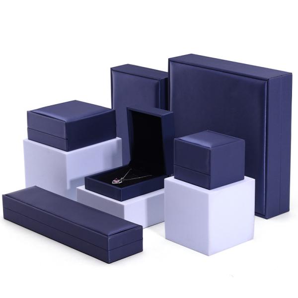 Hanhong Handmade Velvet Jewelry Packaging Box for Necklace and Ring 9*9*4.5cm
