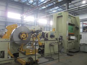 China Yaskawa Motor Strip Straightener Machine , Automated Servo Feeding Equipment wholesale