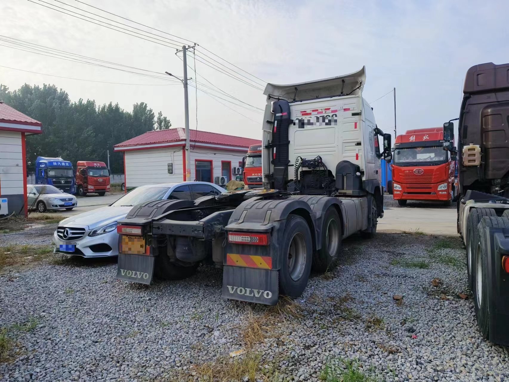 Used Tractor Head Trucks Volvo FM 460hp 2nd Trailer Truck 2019 Year High Rood Cab With Sleeper Long Distacne Transport