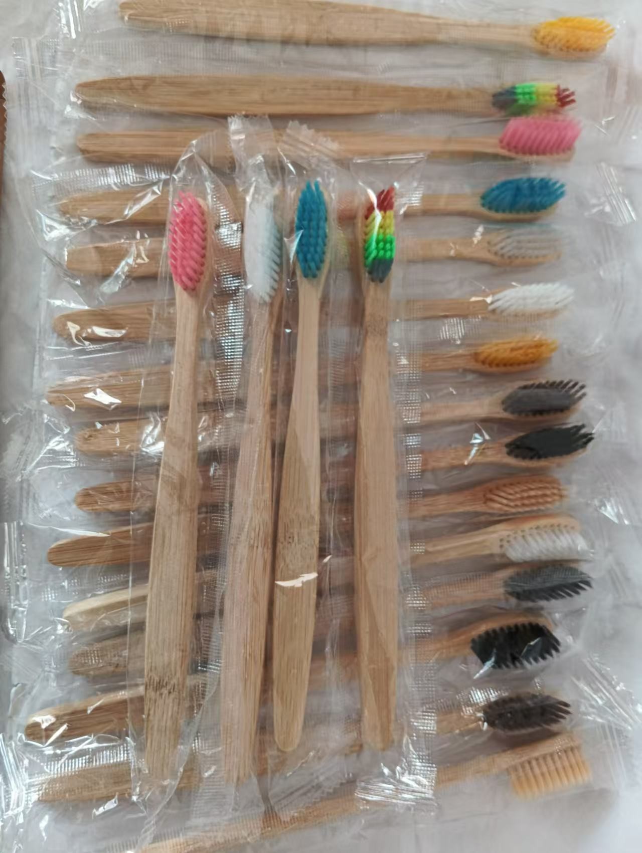 Colorful bamboo handle toothbrush hotel homestay teeth cleaning easy to carry lightweight toothbrush cleaning tools
